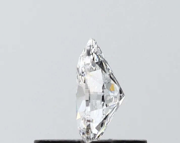 0.52ct Oval Lab Grown Diamond (Colour D, Clarity VVS2, IGI Certified)