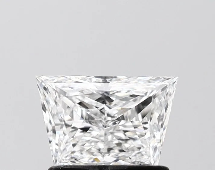0.72ct Trapezoid Lab Grown Diamond (Colour D, Clarity VVS1, IGI Certified)