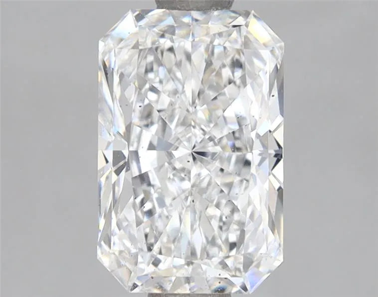1.71ct Radiant Lab Grown Diamond (Colour E, Clarity SI1, IGI Certified)