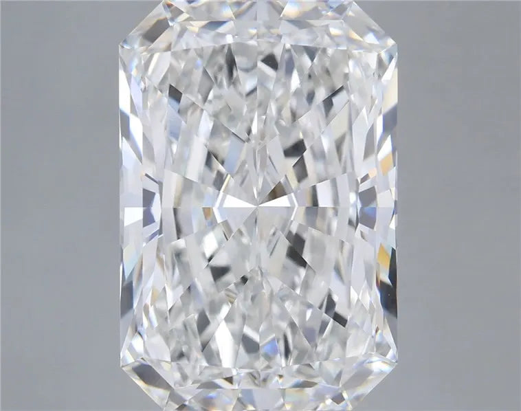 10.64ct Radiant Lab Grown Diamond (Colour E, Clarity VVS2, IGI Certified)