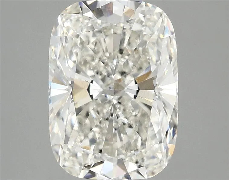 3.04ct Cushion modified Lab Grown Diamond (Colour H, Clarity VVS2, IGI Certified)