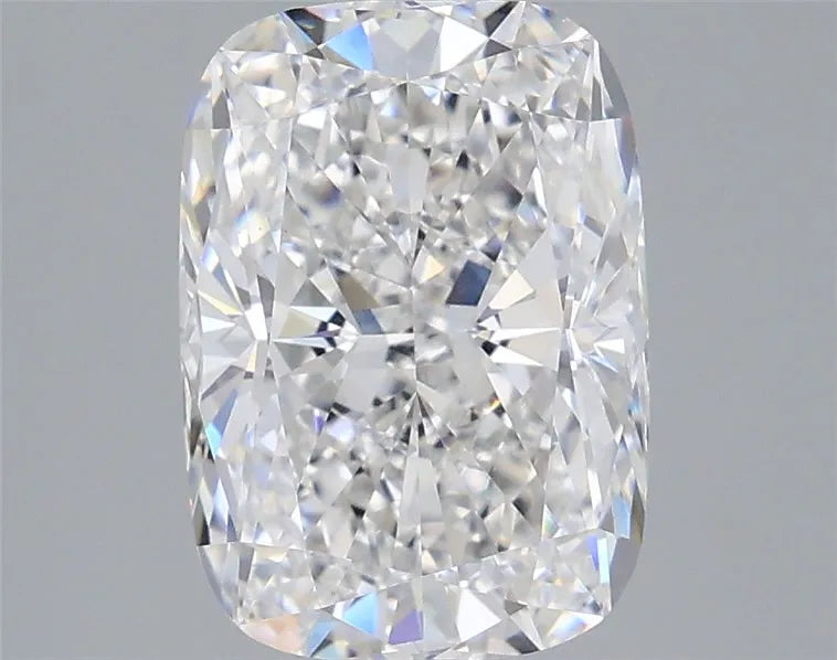 3.10ct Cushion modified Lab Grown Diamond (Colour E, Clarity VS1, IGI Certified)