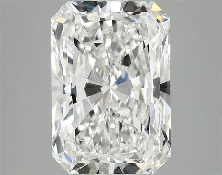 3.10ct Radiant Lab Grown Diamond (Colour E, Clarity VVS2, IGI Certified)