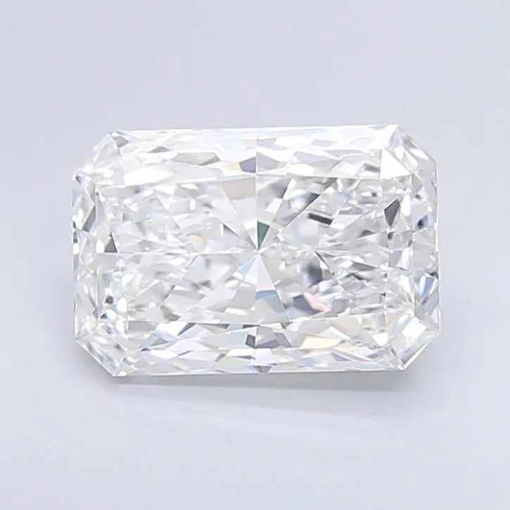 3.13ct Radiant Lab Grown Diamond (Colour D, Clarity VVS1, IGI Certified)