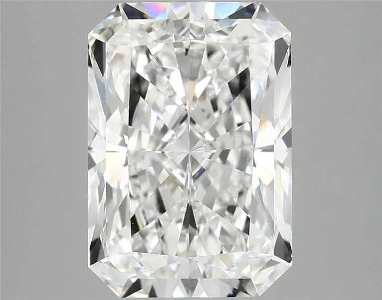 4.00ct Radiant Lab Grown Diamond (Colour D, Clarity VVS2, IGI Certified)