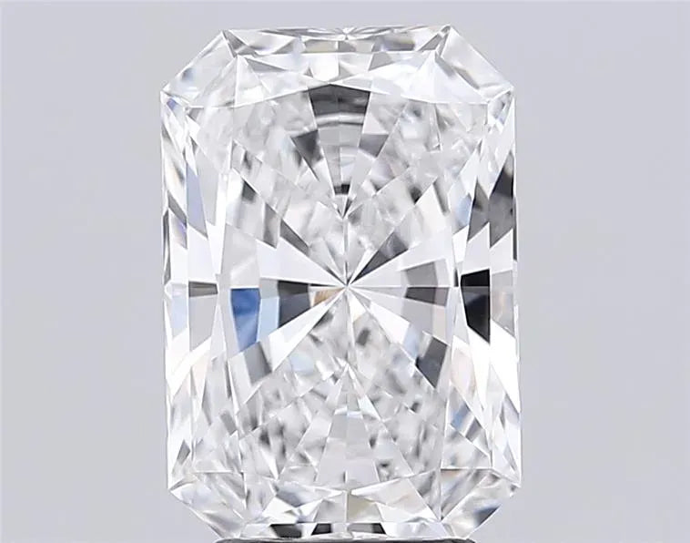 4.00ct Radiant Lab Grown Diamond (Colour F, Clarity VS1, IGI Certified)