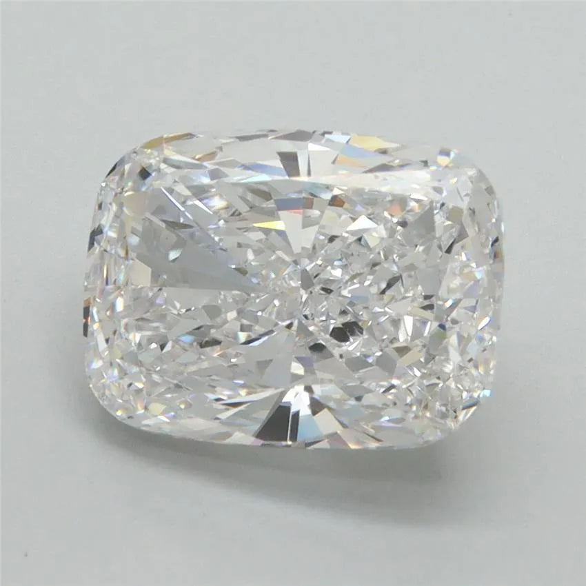 4.02ct Cushion brilliant Lab Grown Diamond (Colour D, Clarity VVS2, IGI Certified)