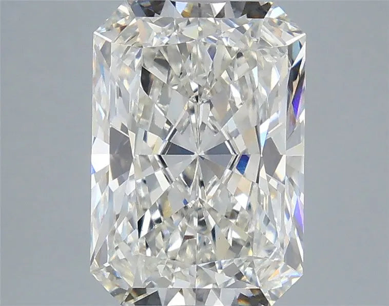 4.10ct Radiant Lab Grown Diamond (Colour G, Clarity VVS2, IGI Certified)