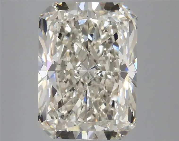 4.10ct Radiant Lab Grown Diamond (Colour I, Clarity VS2, IGI Certified)
