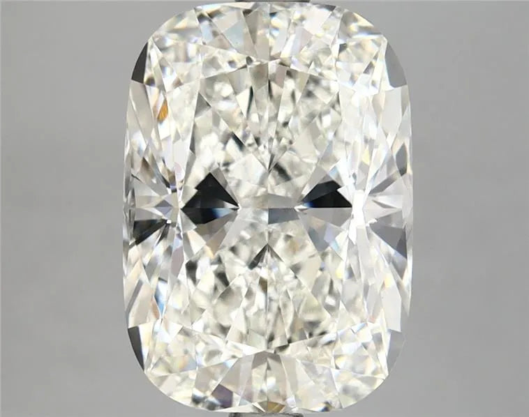 4.13ct Cushion modified Lab Grown Diamond (Colour G, Clarity VVS2, IGI Certified)
