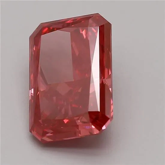4.67ct Radiant Lab Grown Diamond (Colour Fancy Vivid Red, Clarity VS1, Cut EX, IGI Certified)