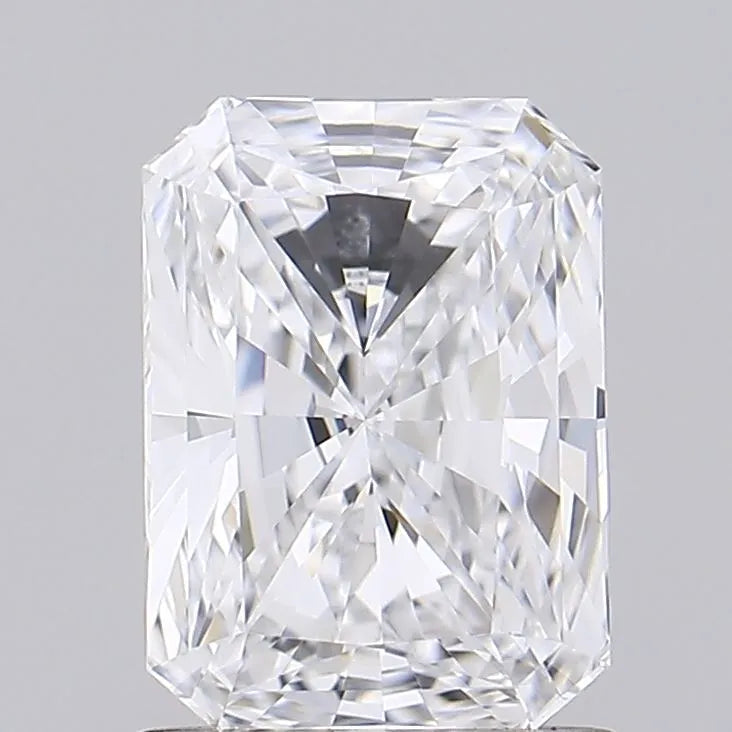 5.07ct Radiant Lab Grown Diamond (Colour G, Clarity VVS2, IGI Certified)