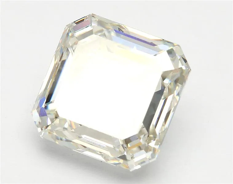 5.37ct Square emerald Lab Grown Diamond (Colour I, Clarity VS1, IGI Certified)