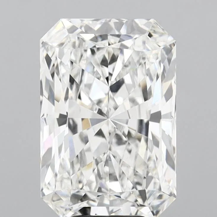 7.03ct Radiant Lab Grown Diamond (Colour F, Clarity VVS2, IGI Certified)