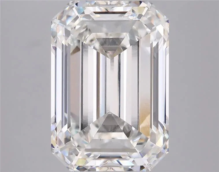 7.21ct Emerald Lab Grown Diamond (Colour G, Clarity VS1, IGI Certified)