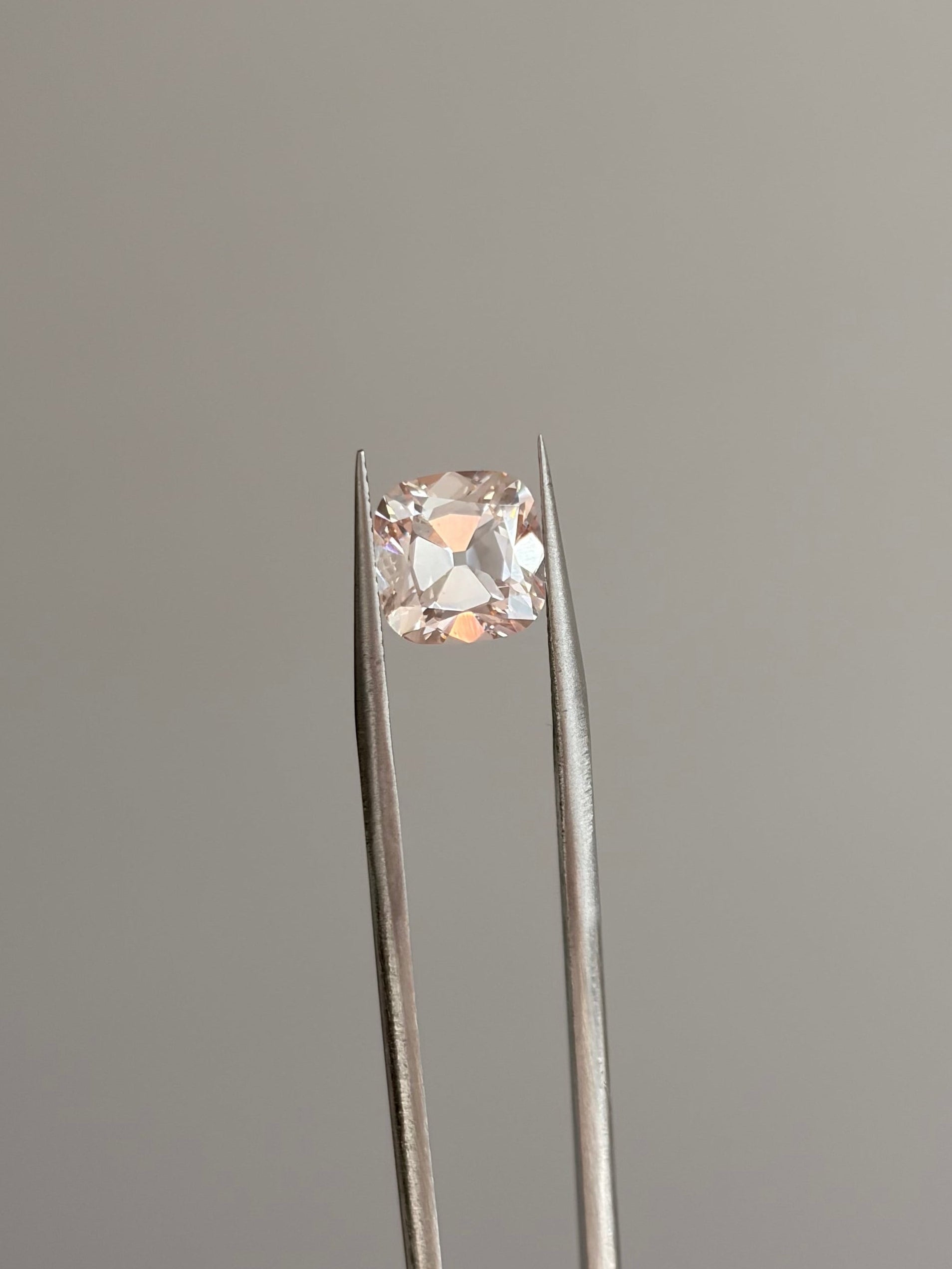 3.12ct Fancy Pink VS2 Square Cushion Brilliant OMC - Lab Diamond