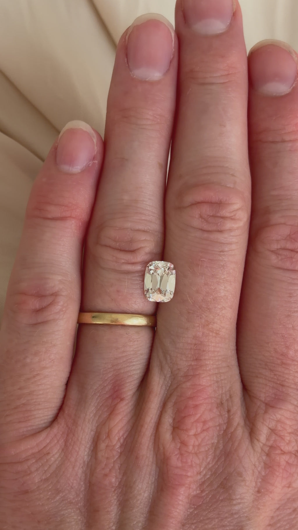 2.10 F VS1 Cushion Brilliant OMC - Lab Diamond