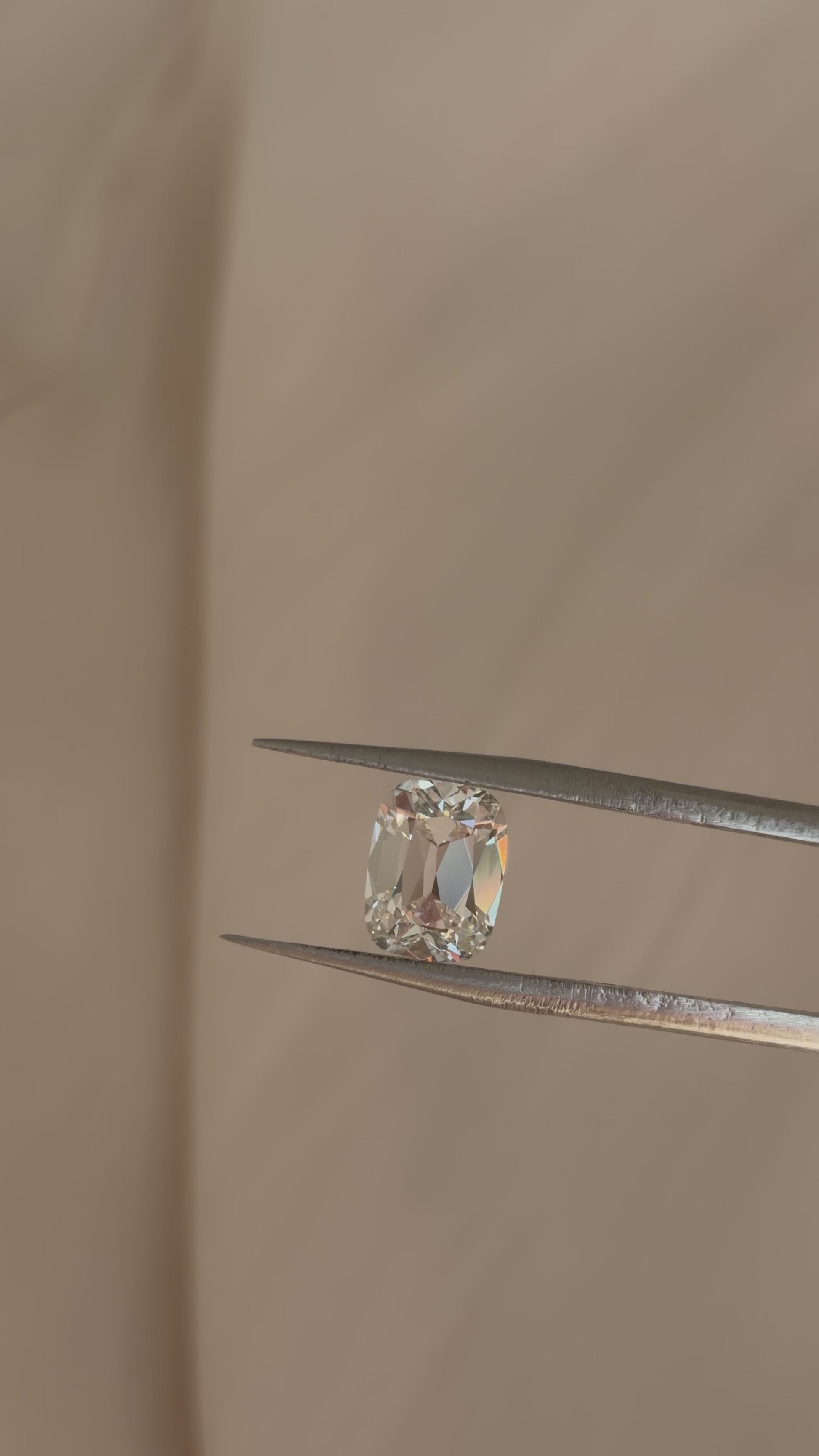 2.10 F VS1 Cushion Brilliant OMC - Lab Diamond