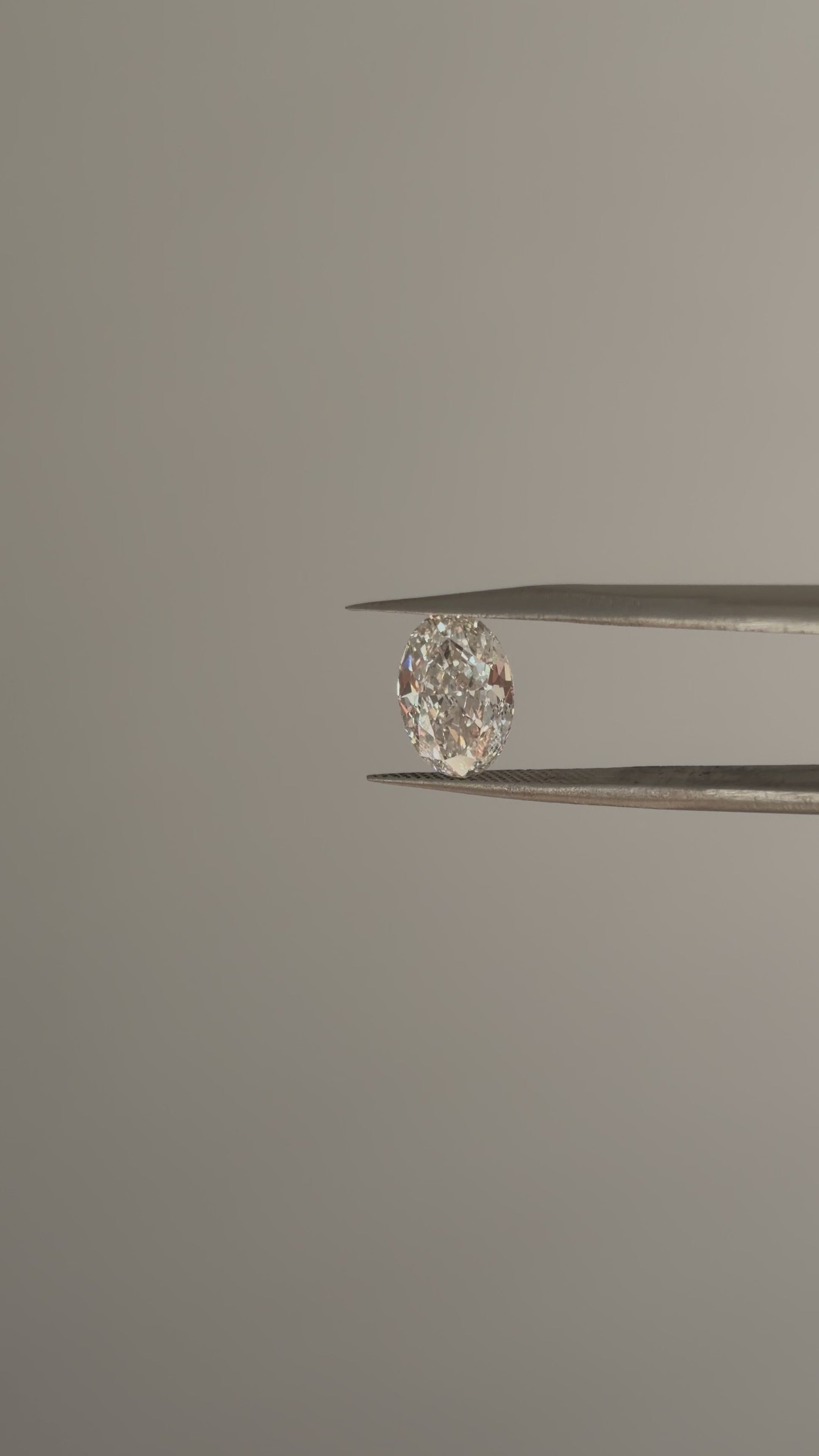 3.00 F VS2 Oval Modified Brilliant - Lab Diamond