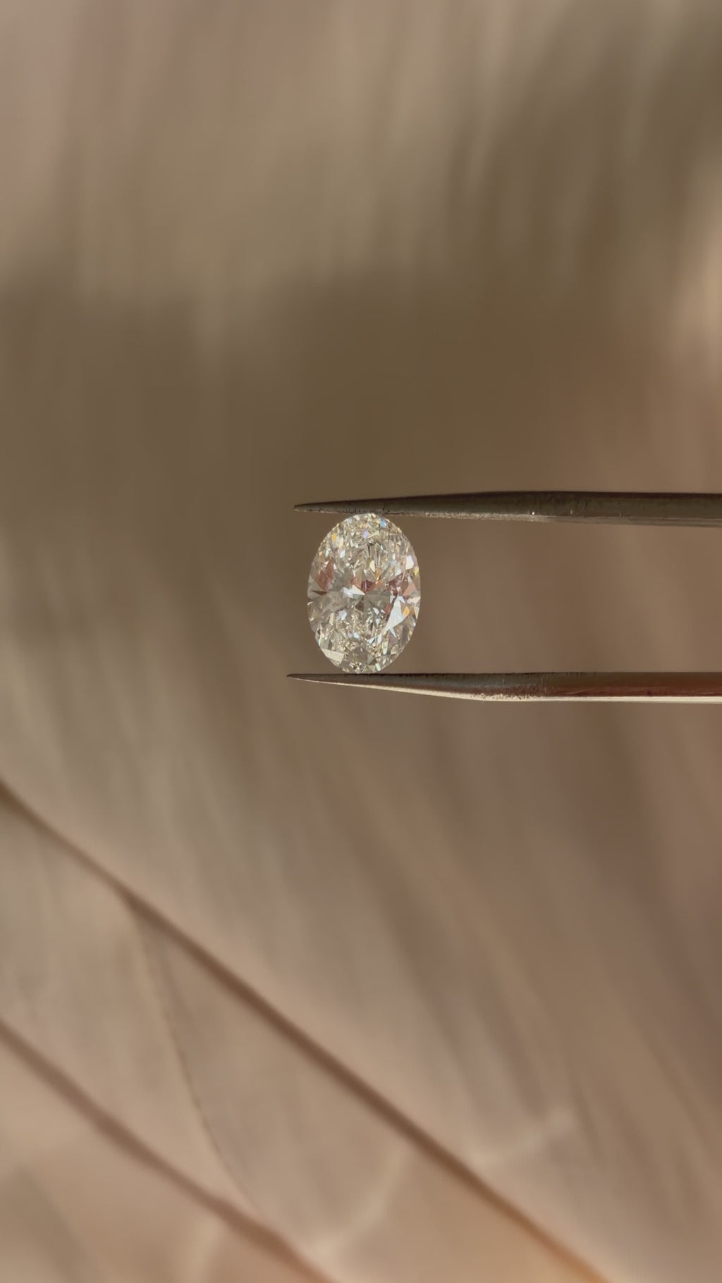 2.73 E SI1 Oval Brilliant - Lab Diamond
